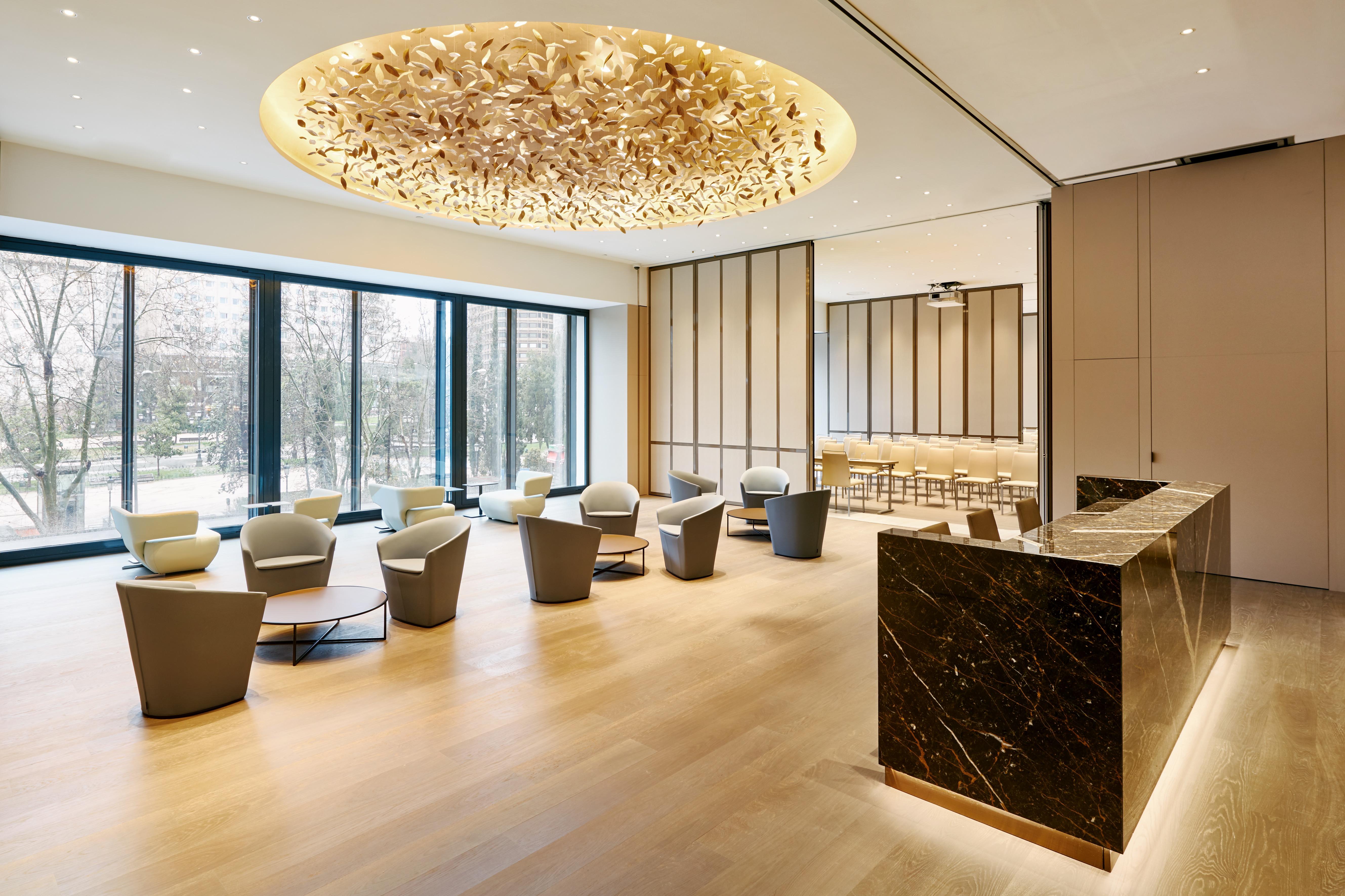 Vp Plaza Espana Design Мадрид Екстериор снимка The Club at One Wall Street