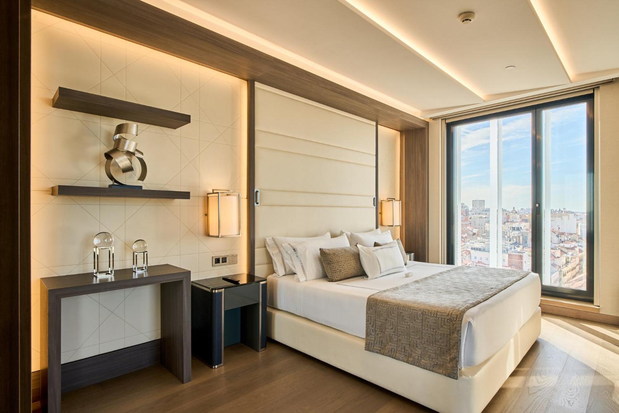 Vp Plaza Espana Design Мадрид Екстериор снимка A bedroom at the hotel