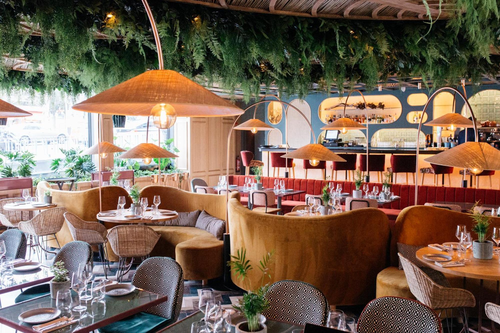 Vp Plaza Espana Design Мадрид Екстериор снимка Restaurant interior